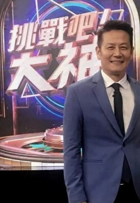 soul上面认识了一位深圳小姐姐王欣茹颜值十分扛打聊了不到一周就约出来了非常主动一到酒店就直奔主题最终以早晚两炮结束战斗意犹未尽 - 洞感地带